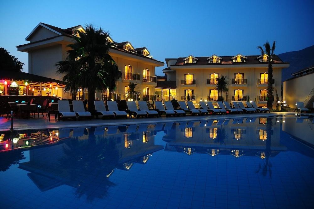 Han Deluxe Hotel Олюденіз Екстер'єр фото